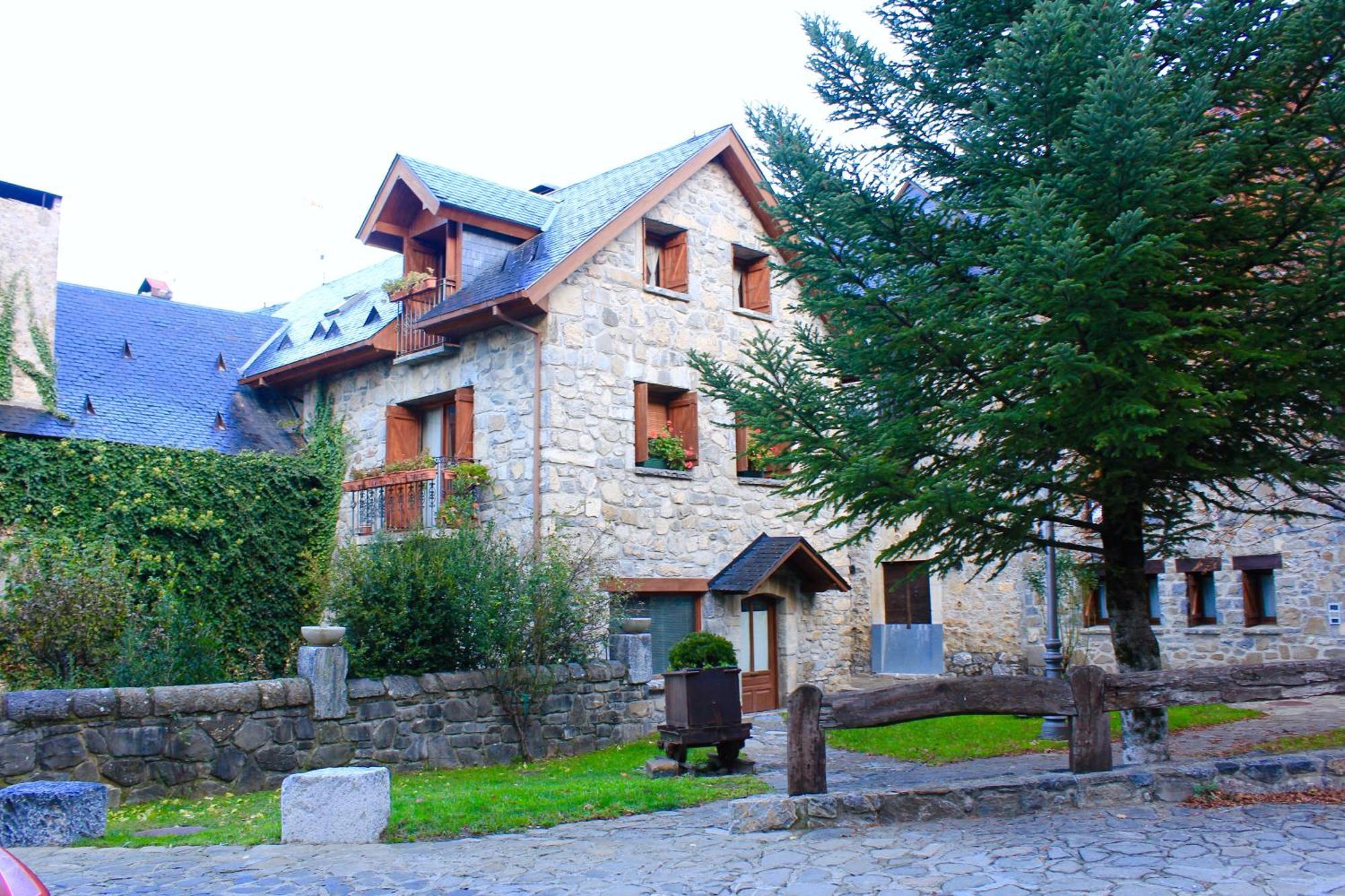 Con Jardin Casa Mendiluce * El Pueyo de Jaca